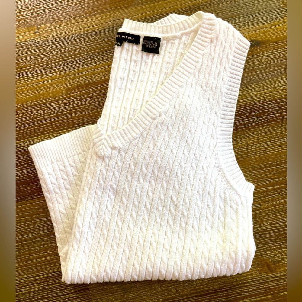 Jeanne Pierre White V-Neck Cable Knit Sweater